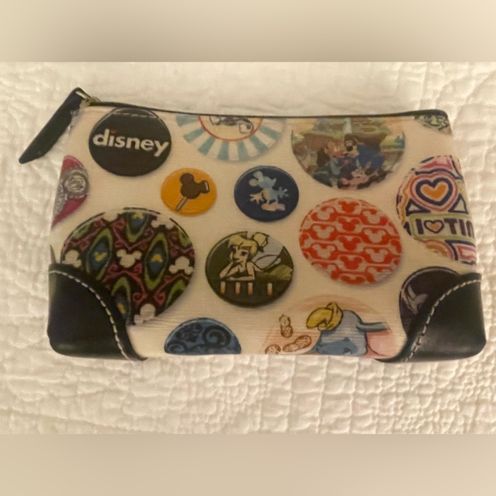 DISNEY DOONEY & BOURKE BUTTON  Cosmetic Bag in black
